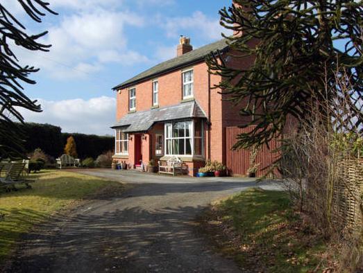 The Old Vicarage Dolfor Hotel Newtown  Eksteriør billede